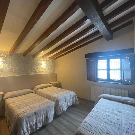 Posada La Solana - Adults Only Сантильяна-дель-Мар Экстерьер фото