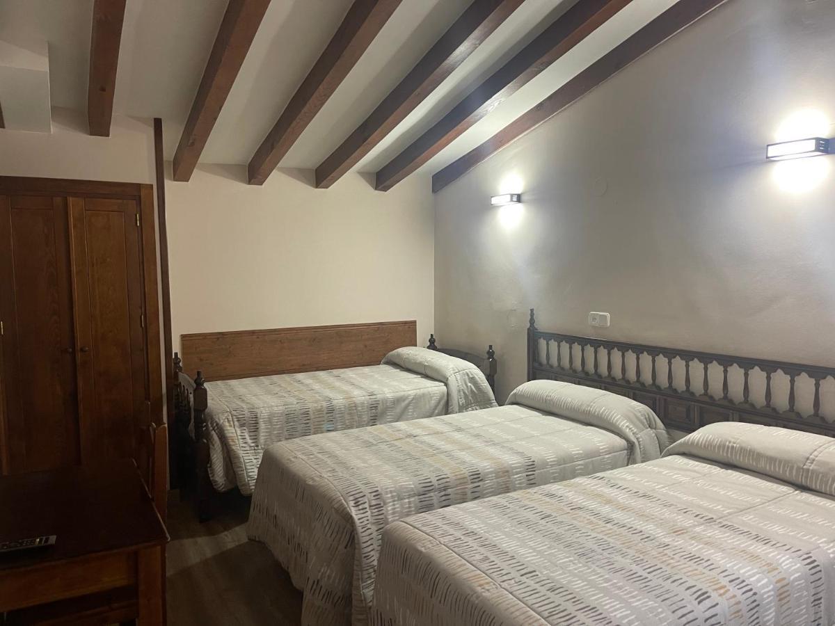 Posada La Solana - Adults Only Сантильяна-дель-Мар Экстерьер фото