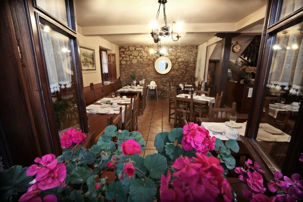 Posada La Solana - Adults Only Сантильяна-дель-Мар Экстерьер фото